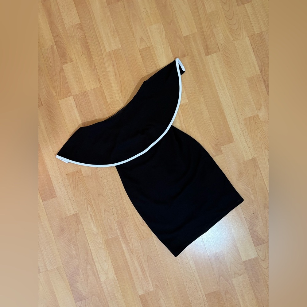Bebe strapless bodycon dress